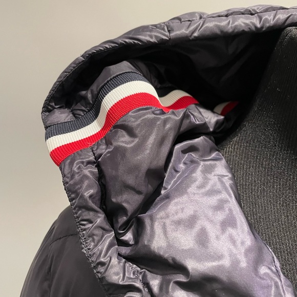 Moncler Navy Boys Puffer Jacket Size 14 - Picture 4 of 8